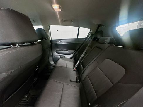 Used 2020 Kia Sportage LX image 23