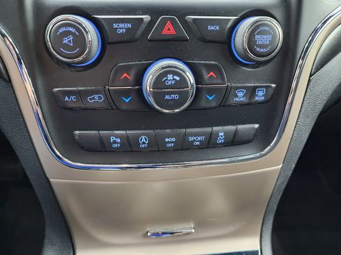 Used 2017 Jeep Grand Cherokee Laredo w/ Quick Order Package 23E image 15