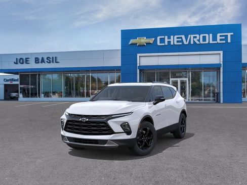 New 2026 Chevrolet Blazer LT AWD/4WD image 8