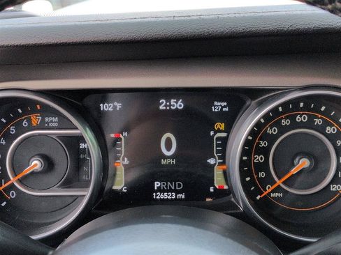 Used 2018 Jeep Wrangler Unlimited Sport S AWD/4WD image 19