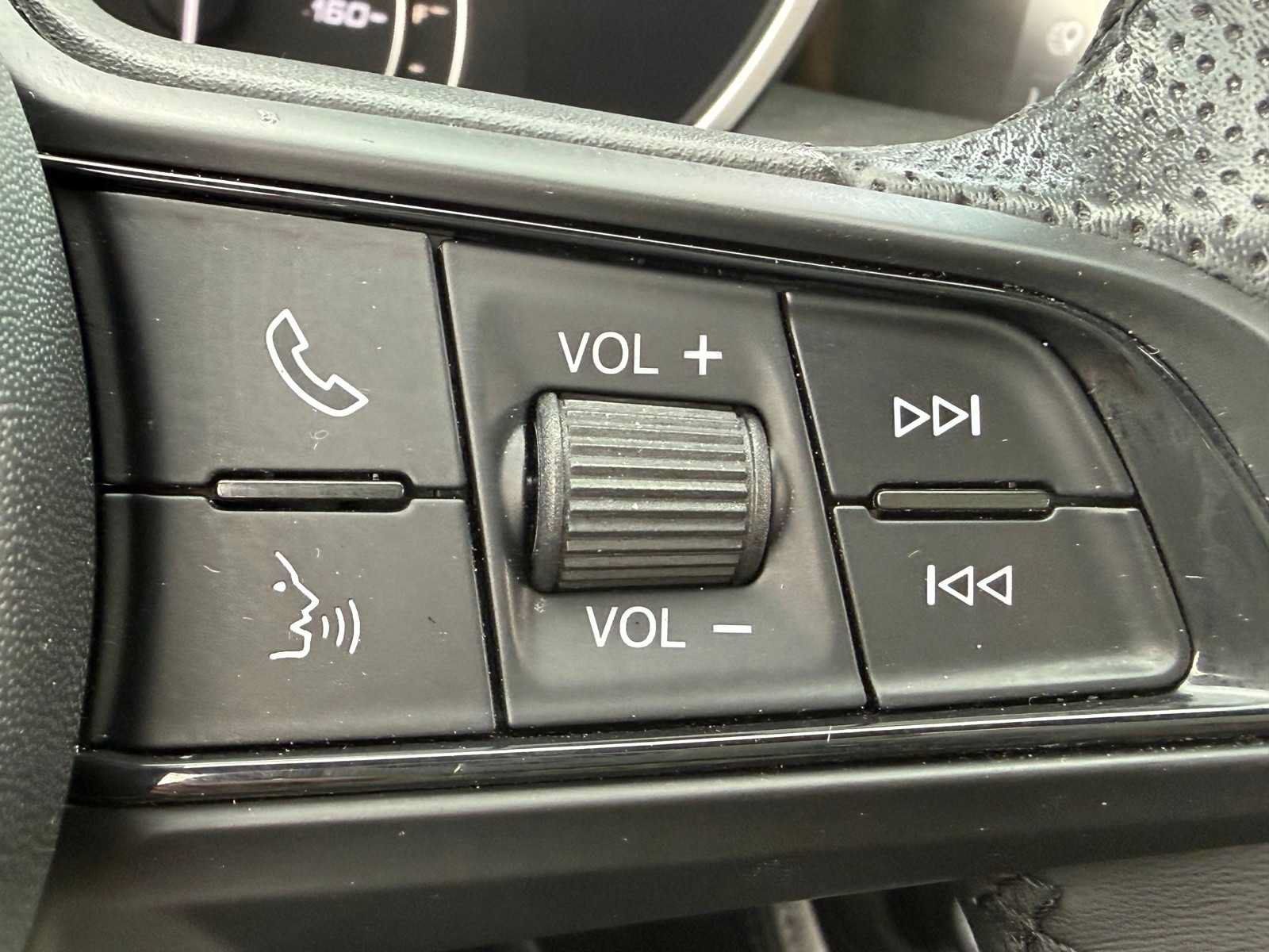 Used 2022 Alfa Romeo Stelvio Ti AWD/4WD image 18