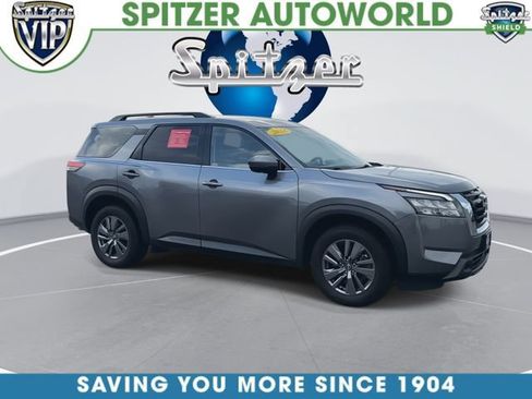 Used 2024 Nissan Pathfinder SV AWD/4WD image 2