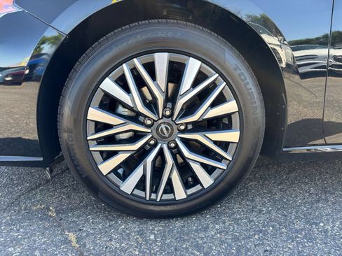 Used 2025 Nissan Altima 2.5 SV FWD image 28