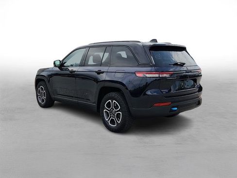 Used 2023 Jeep Grand Cherokee Trailhawk AWD/4WD image 4