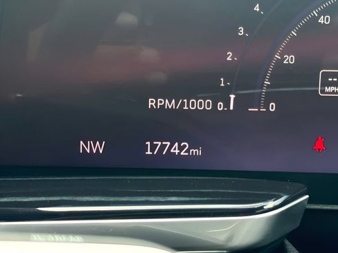 Used 2025 Cadillac Escalade Sport AWD/4WD image 23