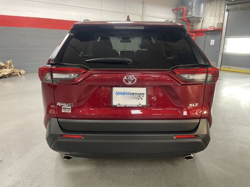 Used 2024 Toyota RAV4 XLE image 9