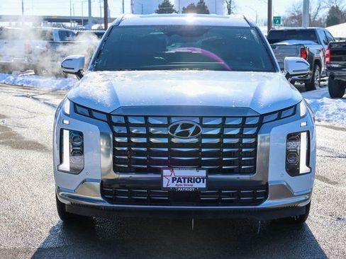 Used 2024 Hyundai Palisade Calligraphy AWD/4WD image 2