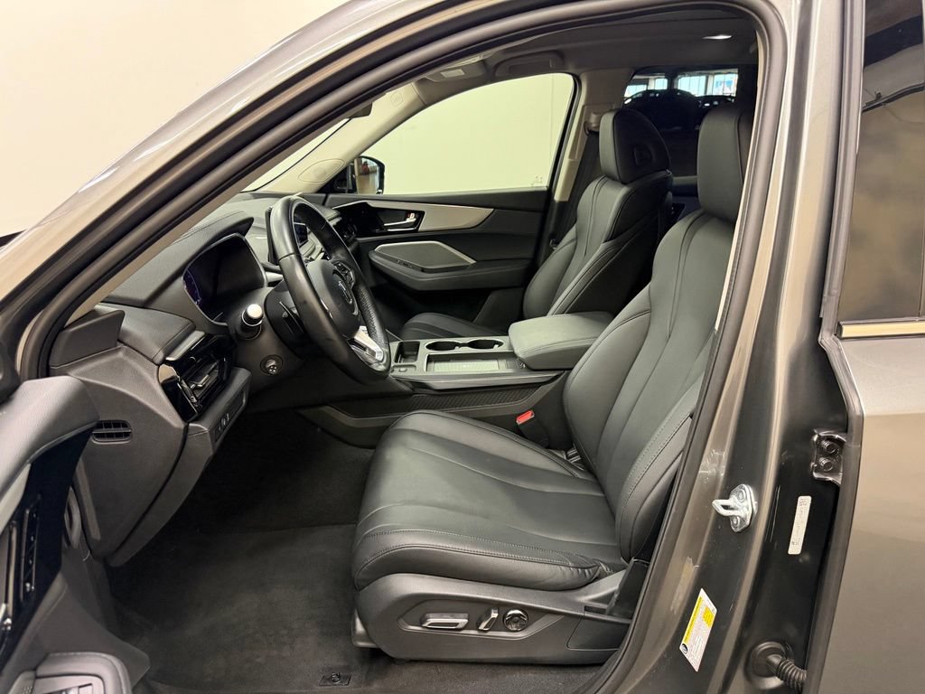 Certified 2025 Acura MDX SH-AWD image 14