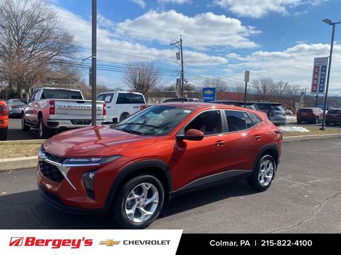 Certified 2024 Chevrolet Trax LS w/ LS Convenience Package image 8