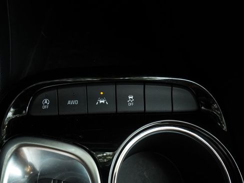 Used 2024 Buick Encore GX Preferred AWD/4WD image 19