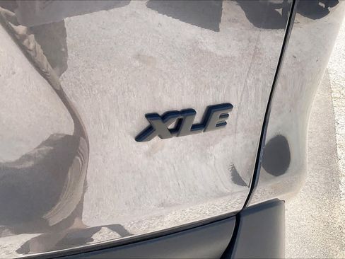 Used 2025 Toyota RAV4 XLE w/ Convenience Package FWD image 10