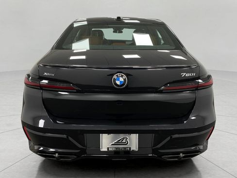 New 2026 BMW 760i xDrive image 4