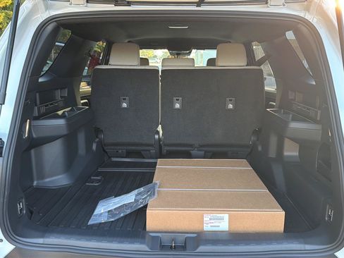 New 2026 Toyota 4Runner SR5 AWD/4WD image 30