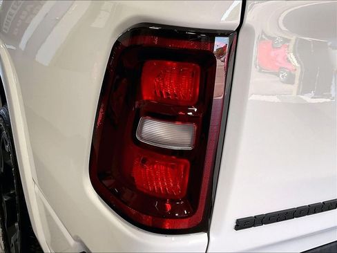 Used 2025 RAM 1500 Big Horn AWD/4WD image 34