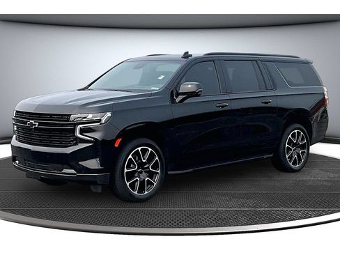 Used 2023 Chevrolet Suburban RST w/ Luxury Package AWD/4WD image 15