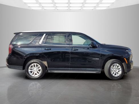 Used 2025 Chevrolet Tahoe LT AWD/4WD image 3