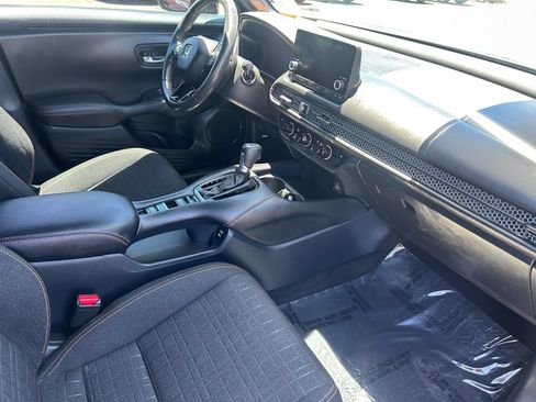 Used 2024 Honda HR-V Sport image 14