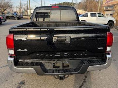 Used 2023 Toyota Tacoma SR5 image 3