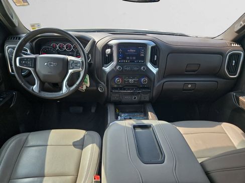 Used 2019 Chevrolet Silverado 1500 LT Trail Boss AWD/4WD image 9