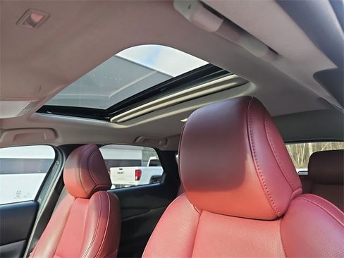 Used 2024 MAZDA CX-30 AWD 2.5 S w/ Preferred Package image 19