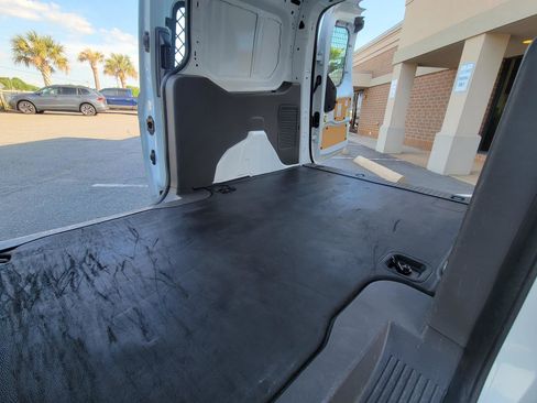 Used 2021 Ford Transit Connect XL FWD image 32