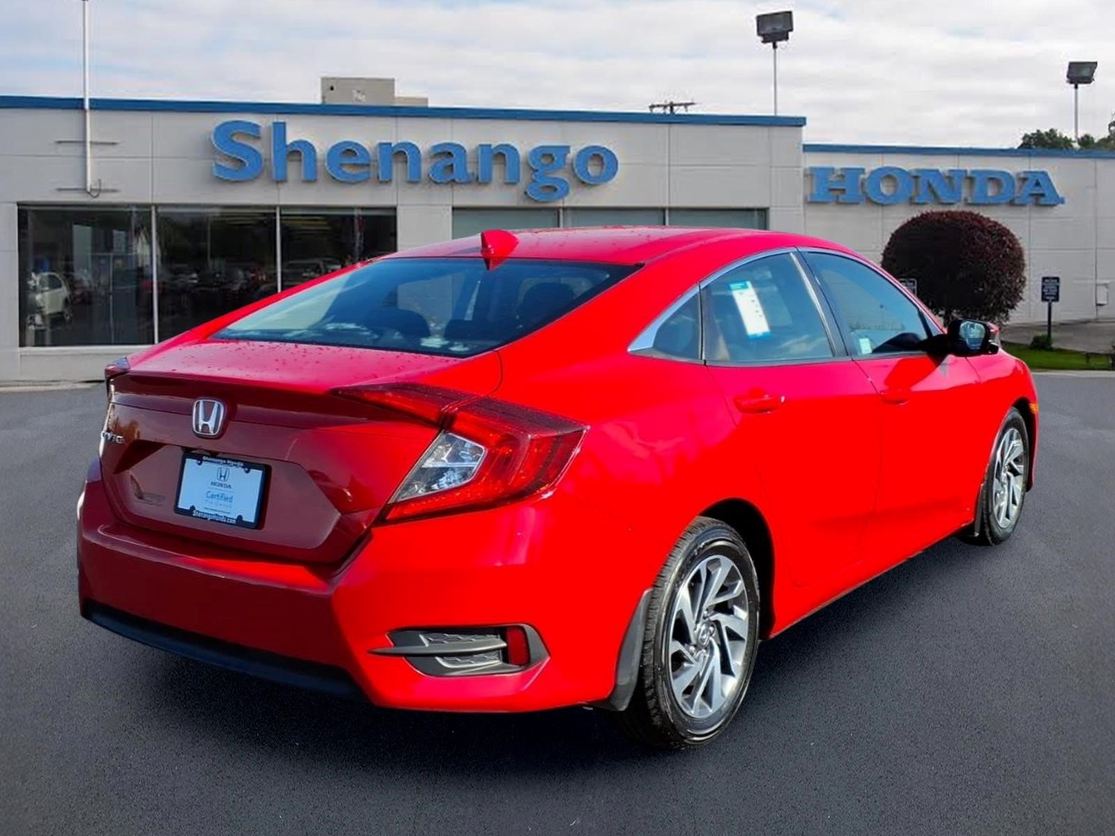 Certified 2018 Honda Civic EX image 3