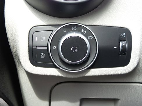 Used 2019 Alfa Romeo Stelvio RWD image 30