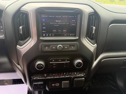 Used 2022 Chevrolet Silverado 2500 W/T w/ WT Convenience Package AWD/4WD image 24