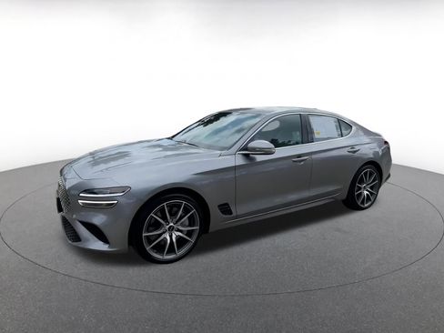 Used 2025 Genesis G70 2.5T image 8