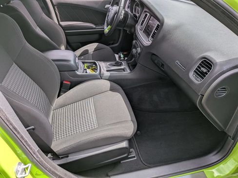 Certified 2023 Dodge Charger R/T w/ Technology Group RWD image 33