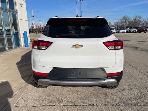 Used 2023 Chevrolet TrailBlazer LT w/ Convenience Package AWD/4WD image 6