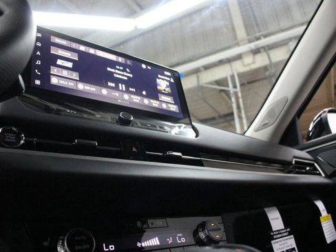 New 2026 Mitsubishi Outlander Trail Edition image 12