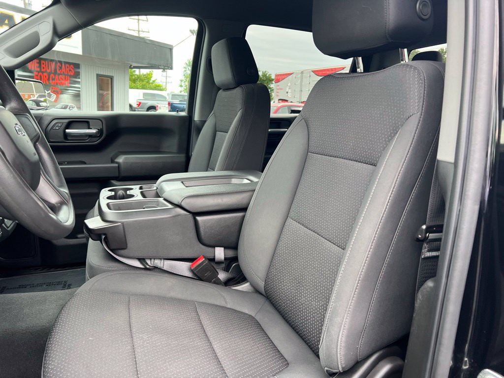 Used 2021 Chevrolet Silverado 1500 Custom Trail Boss w/ LPO, Dark Essentials Package AWD/4WD image 9