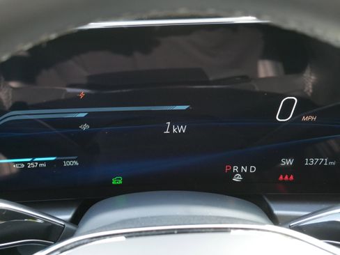 Certified 2024 Cadillac Lyriq Tech w/ Driver Assist Package image 28