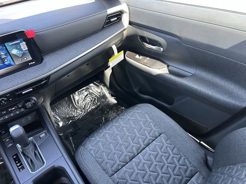 New 2026 Nissan Kicks SV FWD image 31