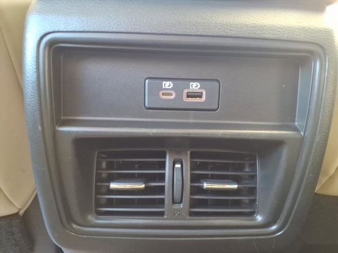 Used 2022 Nissan Murano SV w/ Cargo Package image 9