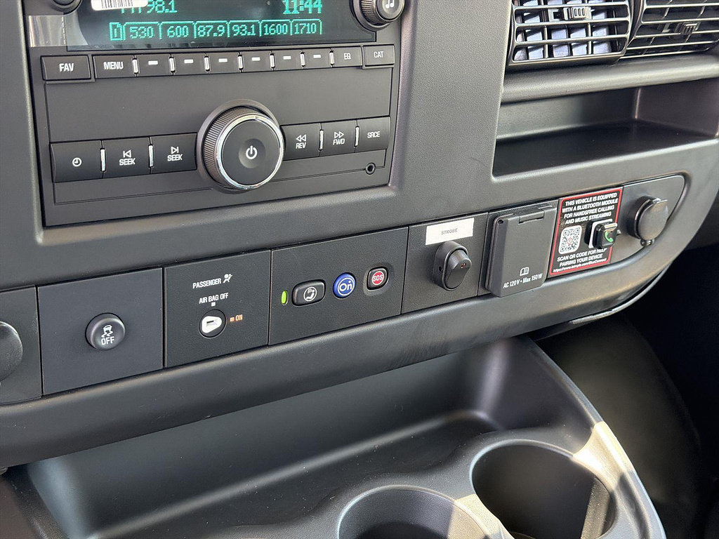 New 2025 GMC Savana 3500 w/ Power Convenience Package RWD image 15