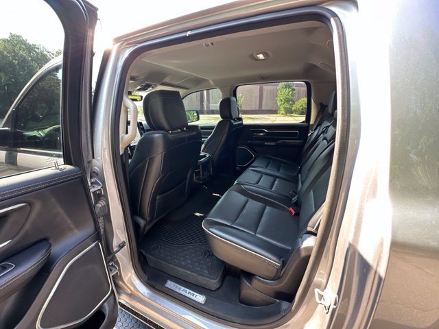 Used 2022 RAM 1500 Laramie AWD/4WD image 17