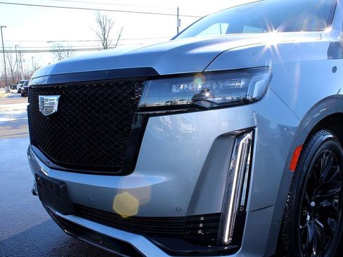 Used 2023 Cadillac Escalade Sport image 8