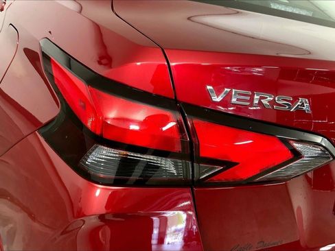 Used 2025 Nissan Versa SV w/ Trunk Package FWD image 29