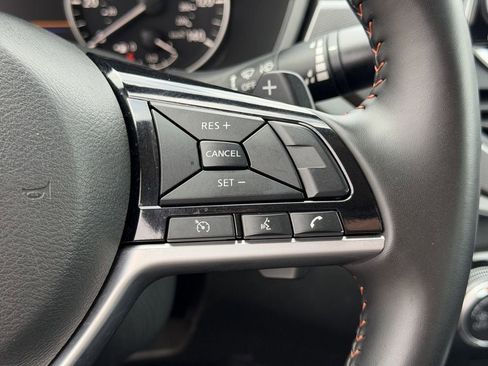 Used 2025 Nissan Altima 2.5 SR FWD image 23