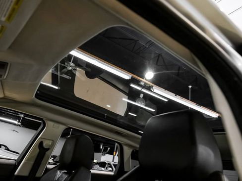 Used 2013 Land Rover Range Rover Evoque Pure Premium image 5