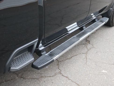Used 2024 Chevrolet Silverado 2500 LTZ AWD/4WD image 13