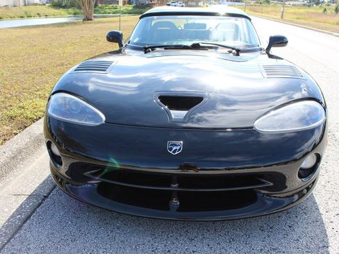 Used 2000 Dodge Viper RT/10 image 3