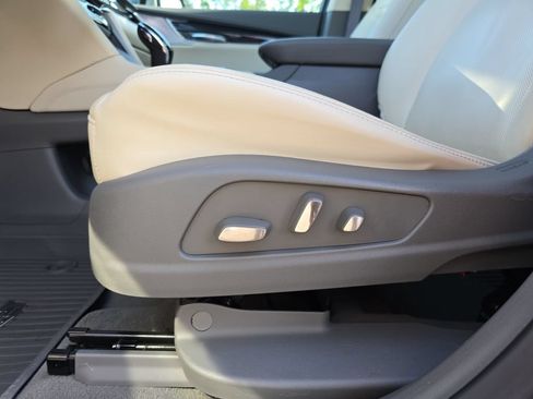 Certified 2024 Cadillac XT6 Premium Luxury w/ LPO, Floor Liner Package AWD/4WD image 31