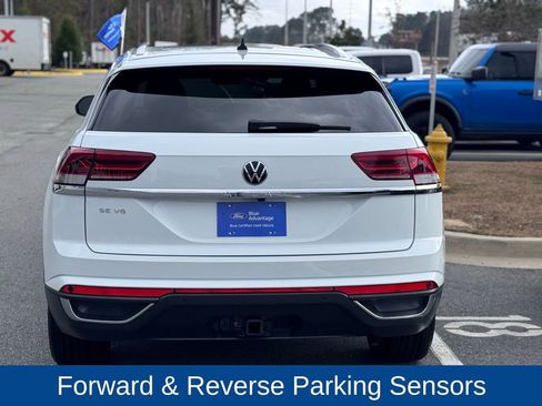Used 2023 Volkswagen Atlas Cross Sport SE w/ Panoramic Sunroof Package image 6