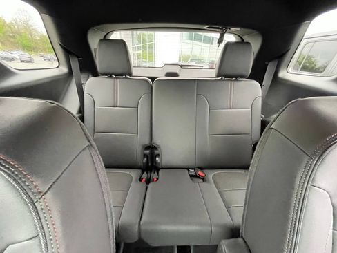 Used 2024 Chevrolet Traverse RS AWD/4WD image 8