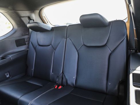 Certified 2025 Lexus TX 500h AWD w/ Technology Package image 19