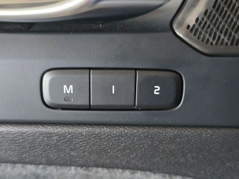 Certified 2023 Volvo XC40 Recharge Ultimate AWD/4WD image 25