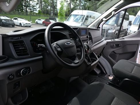 Used 2025 Ford Transit 250 Low Roof w/ Exterior Upgrade Package RWD image 6